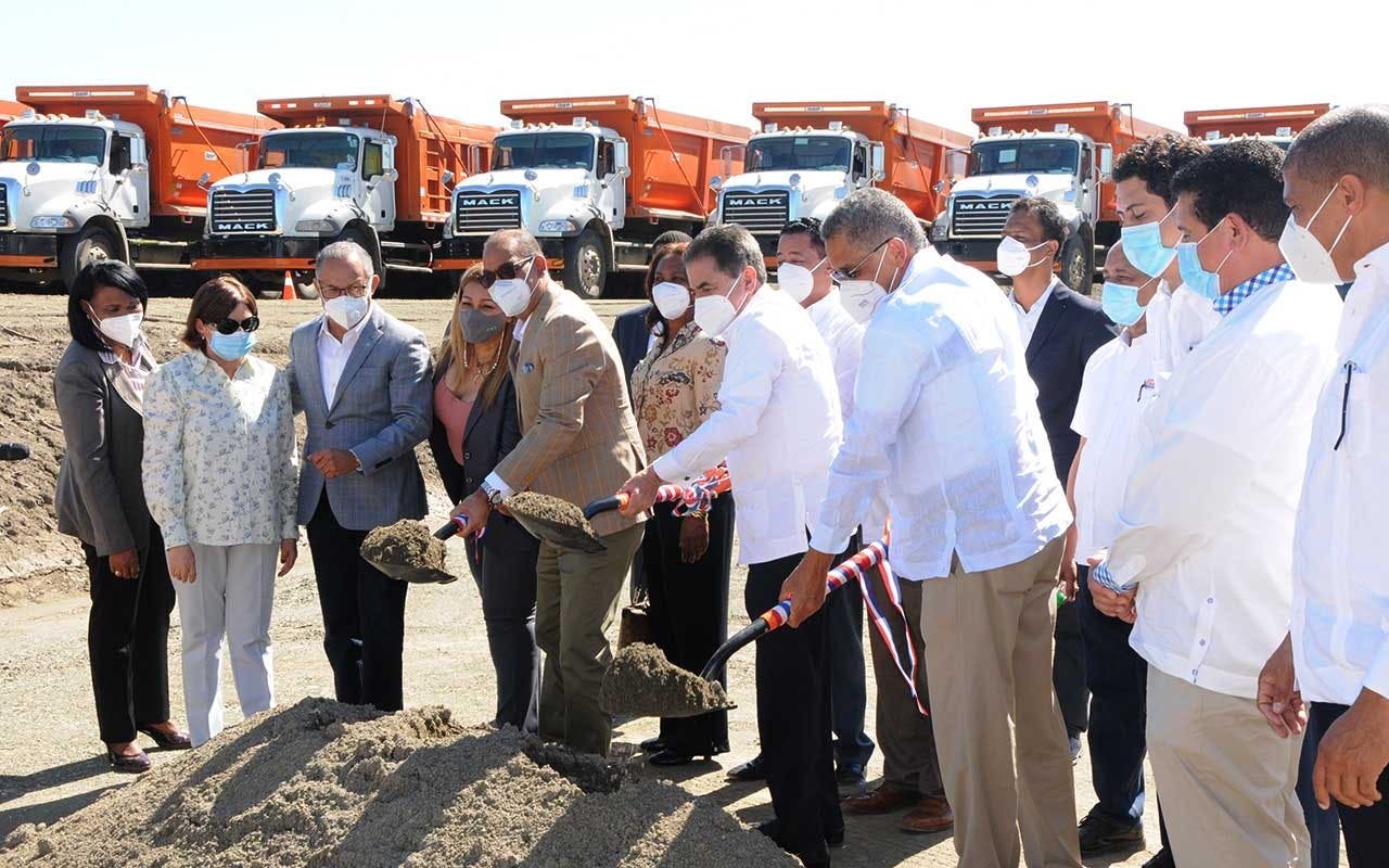 Obras Públicas inicia construcción de la circunvalación de Baní