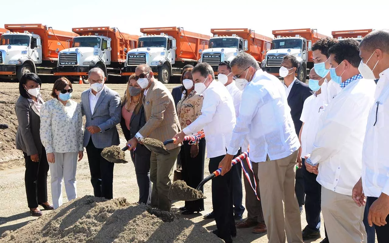 Obras Públicas inicia construcción de la circunvalación de Baní