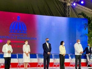 Presidente Abinader encabeza inicio atípico año escolar