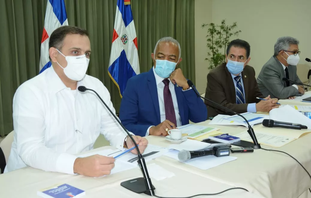 José Manuel Vicente explica aumento de presupuesto a 6 ministerios