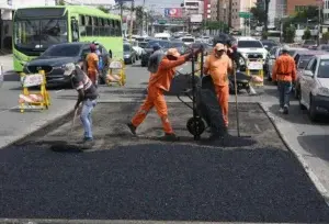 Obras Públicas repara avenida 27 de Febrero