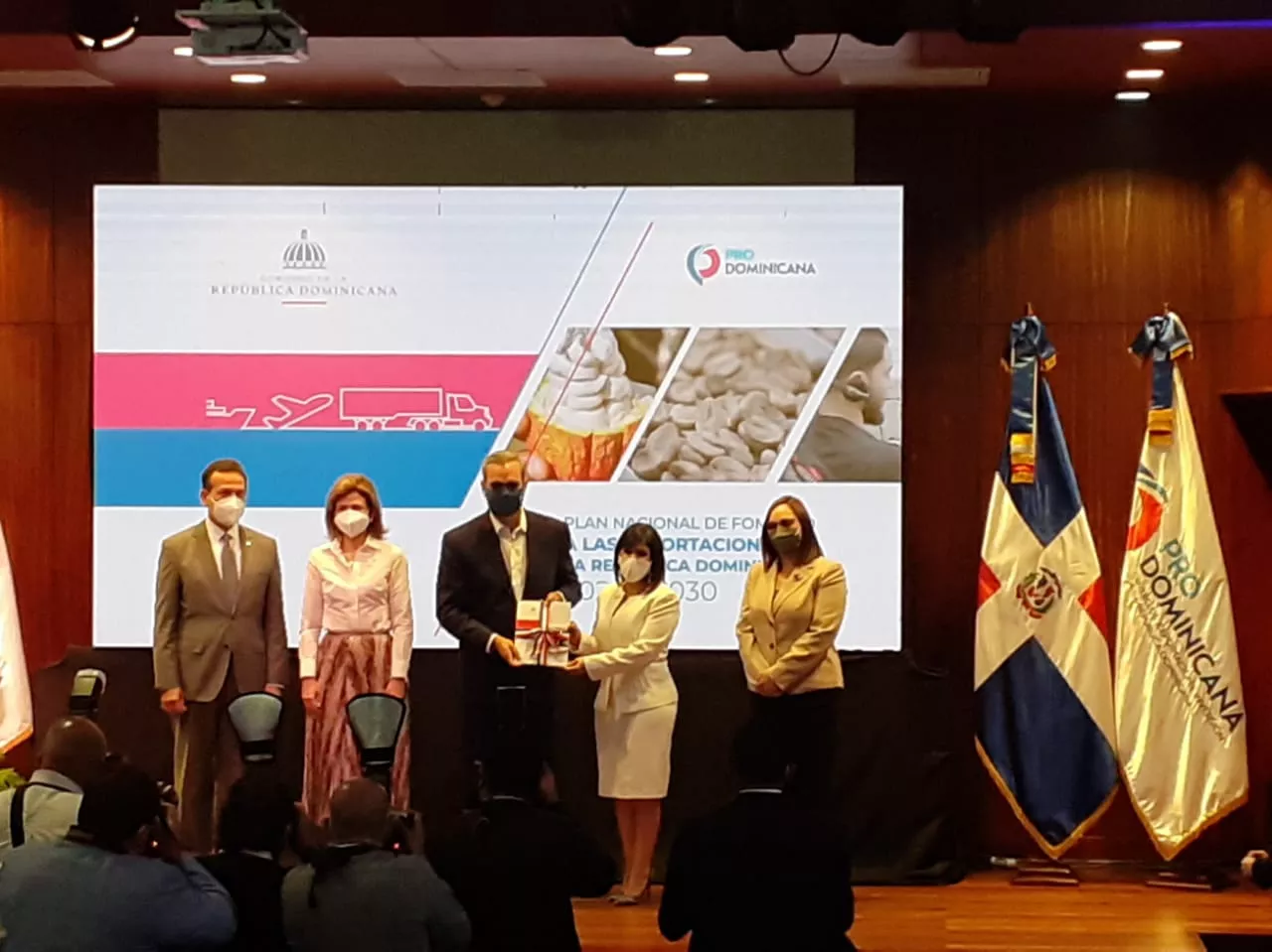 ProDominicana presenta Plan Nacional para el fomento de exportaciones