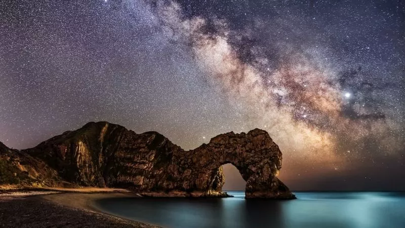 El espectacular cielo de diciembre que dejará una lluvia de meteoritos, la conjunción de Júpiter y Saturno... y un eclipse total de Sol