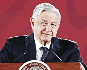 Presidente de México afirma que Carlos Slim "seguirá invirtiendo en el país"