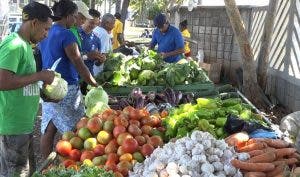 Comerciantes aseguran que existe estabilidad de precios en mercados