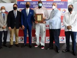 Dedican al Inmortal Vladimir Guerrero Premios Los Dominicanos Primero Cuqui Córdova