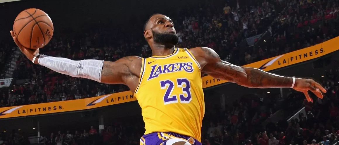 Temporada NBA inicia hoy con los  Lakers favoritos