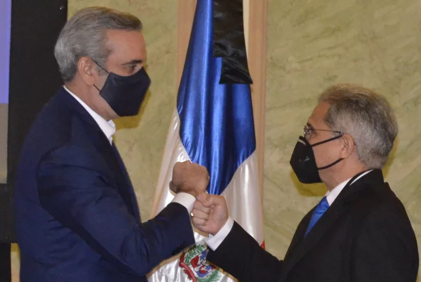 Gobierno y CMD firman acuerdo