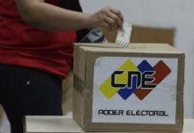 Abstenerse o votar, cruce de últimas llamadas para los comicios venezolanos