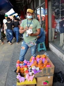 Comerciantes consideran toque de queda no afecta ventas