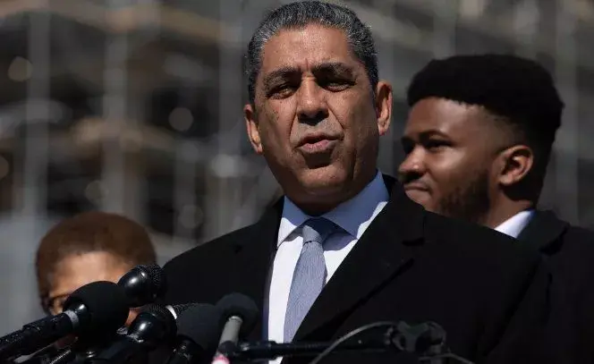 Espaillat defenderá protección de la Ley de Cuidado de Salud a Bajo Precio