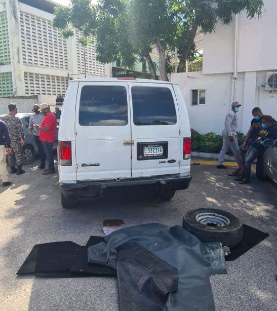 Apresan cinco hombres tras ocupar un kilo de cocaína que transportaban en furgoneta