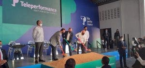 Presidente da primer palazo para construcción nueva edificación del Grupo Teleperformance