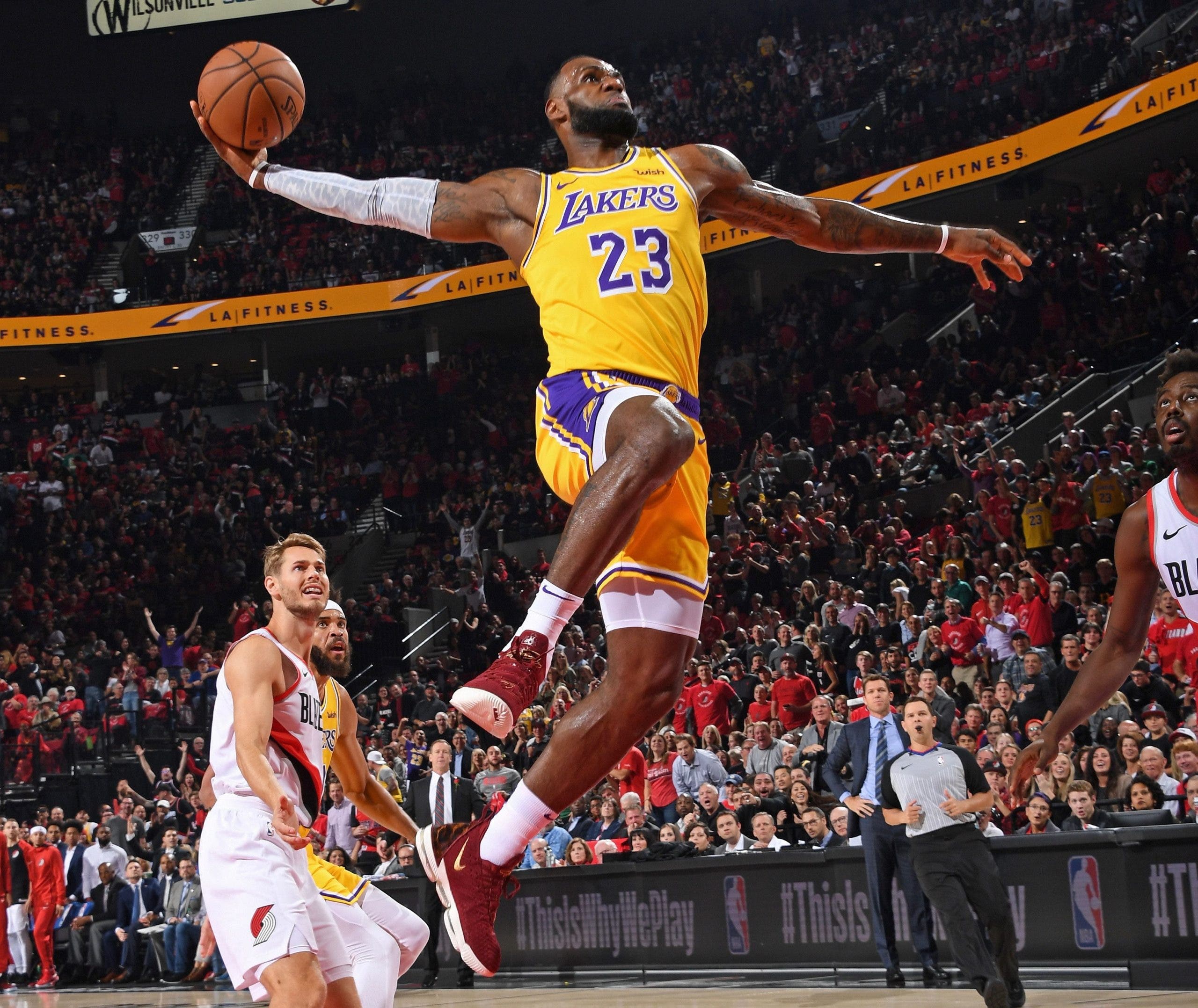 Los Lakers más fuertes y buscan revalidar título