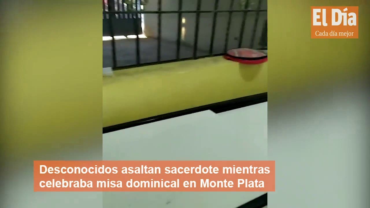 Desconocidos asaltan sacerdote mientras celebraba misa dominical en Monte Plata