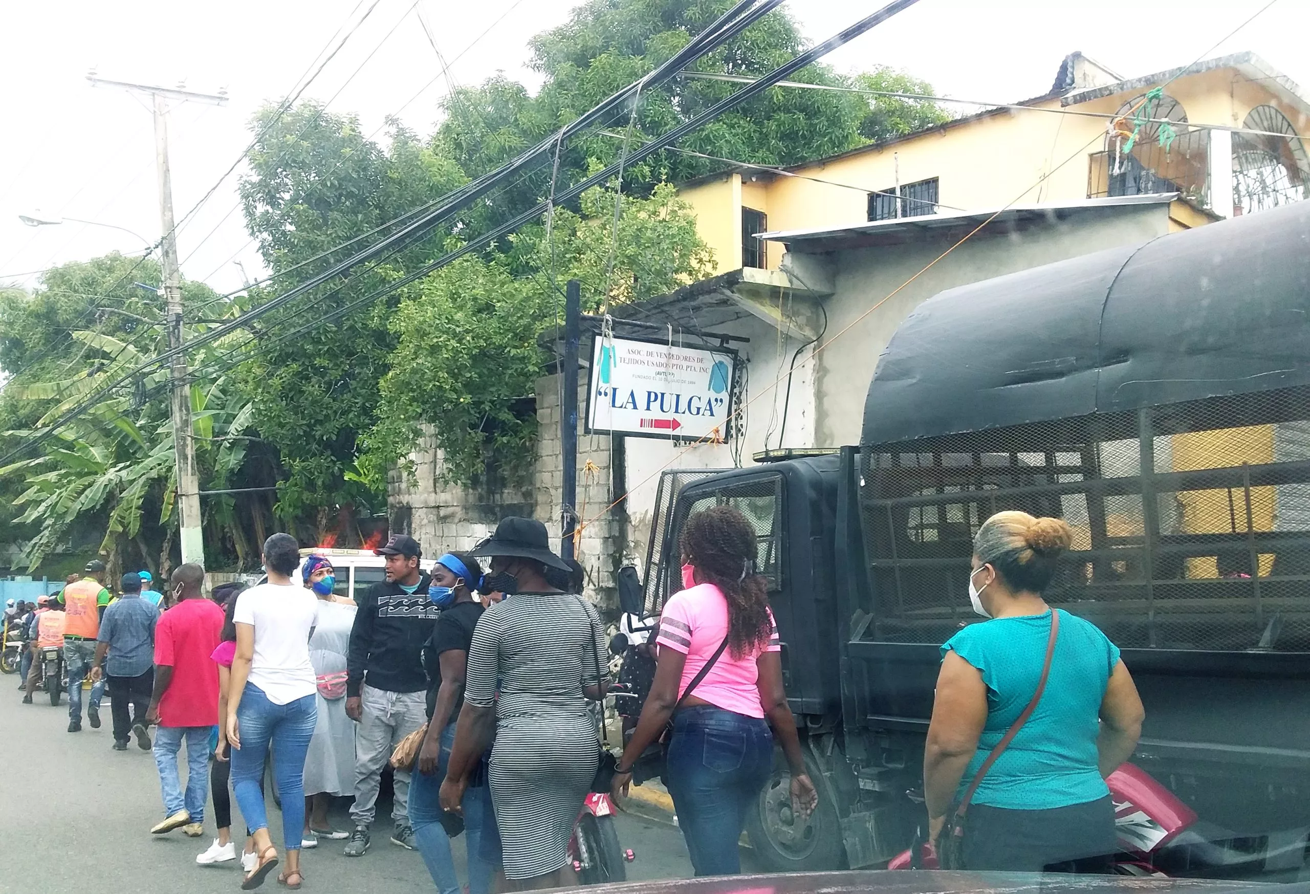 Prohíben ventas en La Pulga de Puerto Plata para evitar propagación COVID-19