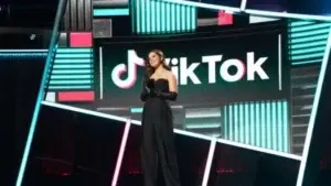 TikTok, «fabricado para ser adictivo» (y lo será aún más): el hombre que se adentró en sus entrañas