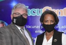 Vacucentro RD presenta servicios a sector salud