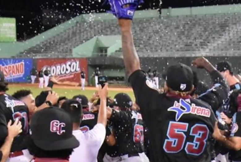 Águilas y Gigantes dan inicio hoy  final inédita en pelota invernal  RD