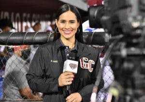 Natacha Peña brilla como periodista de Gigantes del Cibao