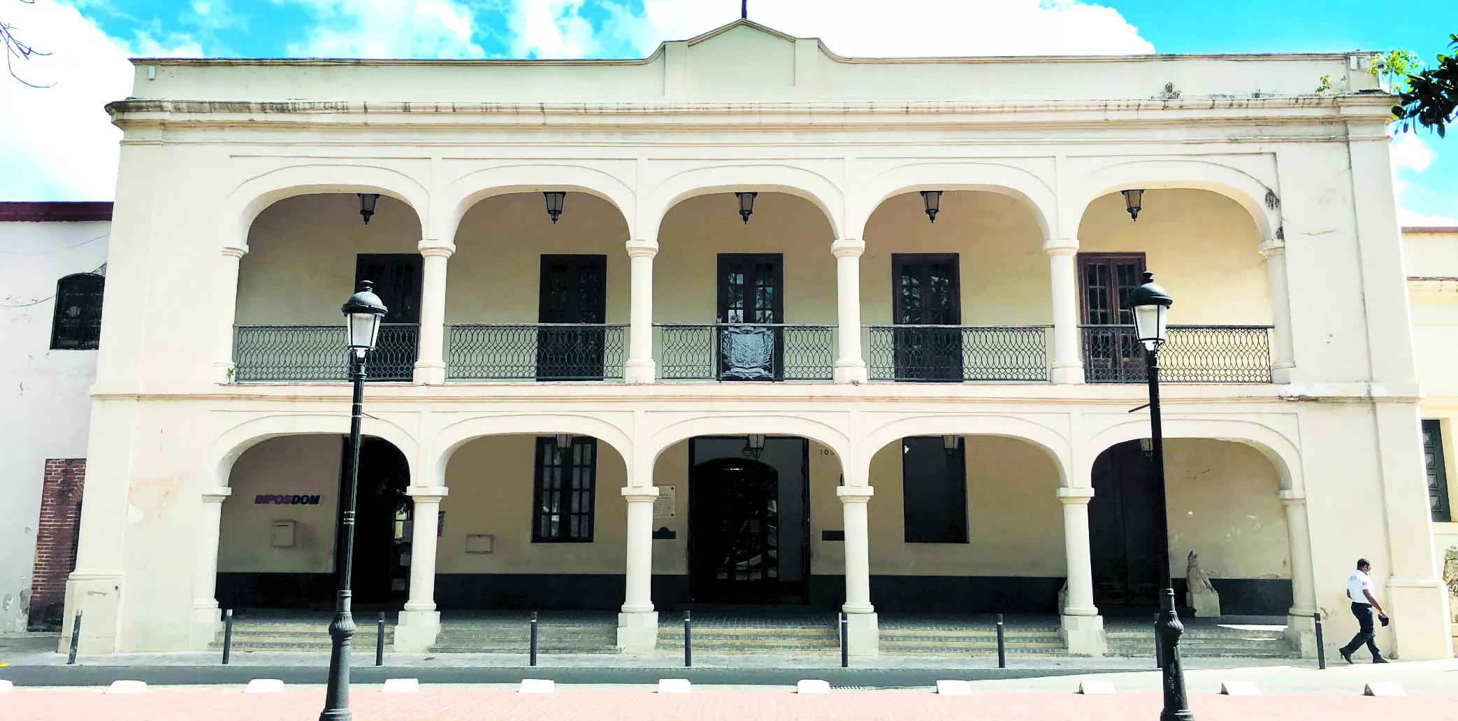 El Palacio de Borgellá es uno  de los más emblemáticos y  significativos  de la parte colonial