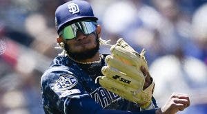 Fernando Tatis Jr. se aísla, pero las especulaciones no cesan