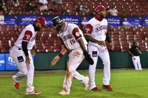 Valdez y Gutiérrez guían 1ª victoria Gigantes sobre Aguilas en Serie Final