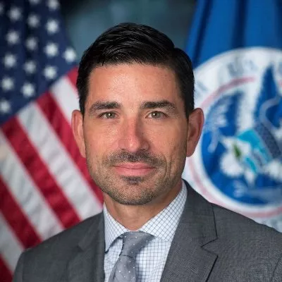 Renuncia secretario de Seguridad Nacional de EEUU, Chad Wolf