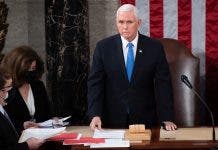 Pence es interrumpido por gritos de «traidor» en un foro conservador