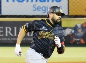 Peña la vuelve a sacar y conduce primer triunfo de Aguilas vs. Gigantes en la serie final