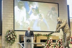 Emotivo ceremonia en homenaje a Hank Aaron en Atlanta