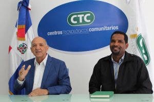 Centros Tecnológicos Comunitarios podrían ser utilizados como lugares de vacunación