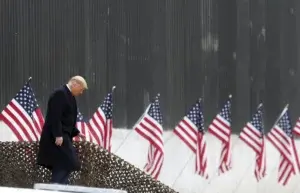 Trump se despide de su muro con México, una promesa cumplida a medias