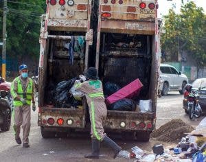 Ayuntamiento de SDE asume control directo de recogida de basura en grandes sectores