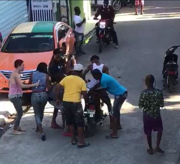 Tres muertos y tres heridos en disputa por puntos de drogas en San Cristóbal