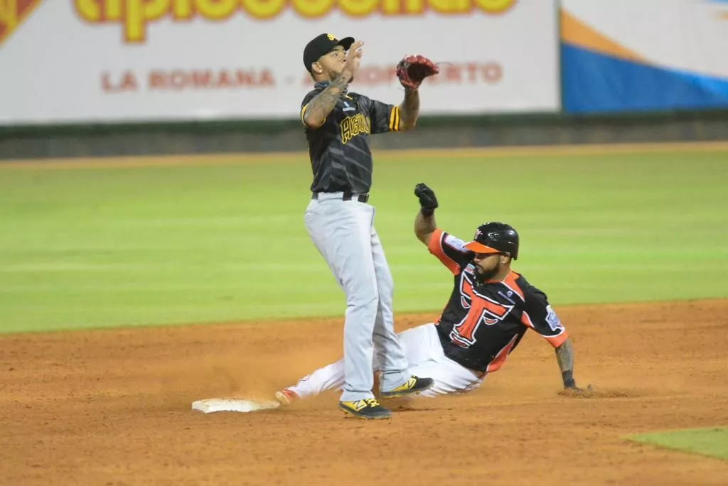 Águilas y Toros definen hoy cuál clasifica a la serie final del campeonato