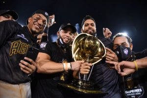 Águilas reciben trofeo de campeones; Juan Lagares MVP