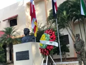 Escuela de Graduados del Ejército realiza acto por 208 Aniversario del Padre de la Patria