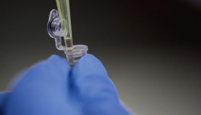 Científicos de Costa Rica desarrollan prueba de saliva para detectar covid-19