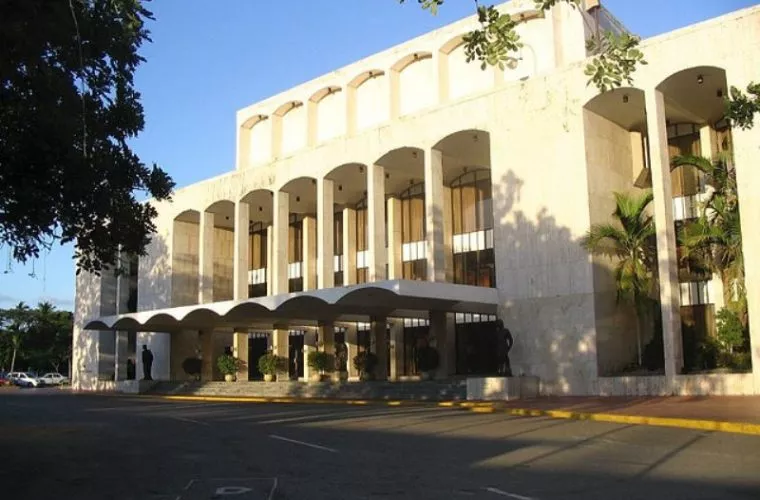 Designan nuevo director general del Teatro Nacional