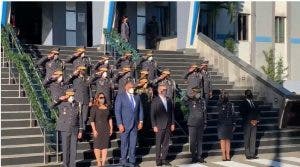 Presidente Abinader visita el Palacio de la Policía Nacional