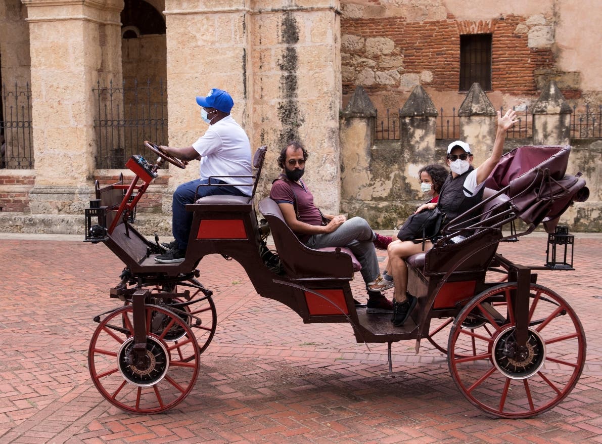 Ciudad Colonial ofrece el carruaje eléctrico