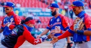 Melky Cabrera y Francisco Peña ayudan RD a clasificar en la Serie del Caribe