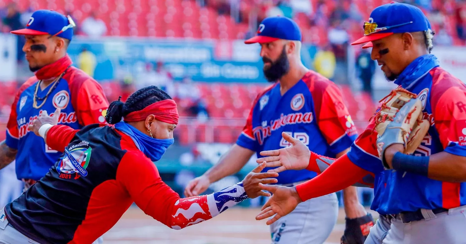 Melky Cabrera y Francisco Peña ayudan RD a clasificar en la Serie del Caribe