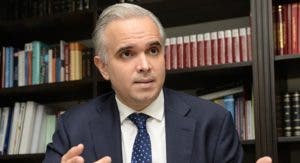 Ministro Trabajo convocará para revisión salarial