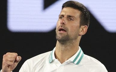 Djokovic y Serena   triunfan en Australia