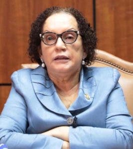 Miriam Germán instruye a fiscales que investigan patrulla policial que ultimó a esposos evangélicos