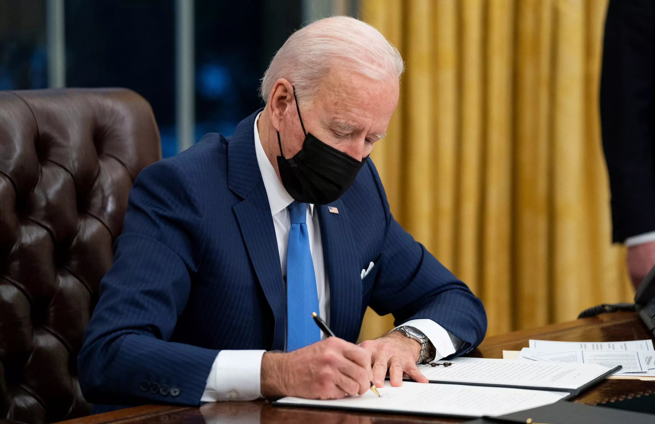 Biden estará “bastante ocupado” para seguir el juicio político a Trump