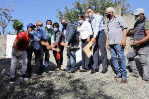 Carlos Guzmán asegura que llegó el momento de transformar los barrios de SDN