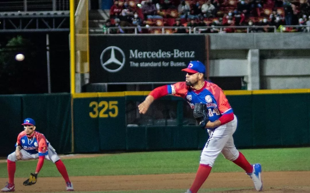 Águilas logran su segunda victoria en la Serie del Caribe al vencer 4-2 a México